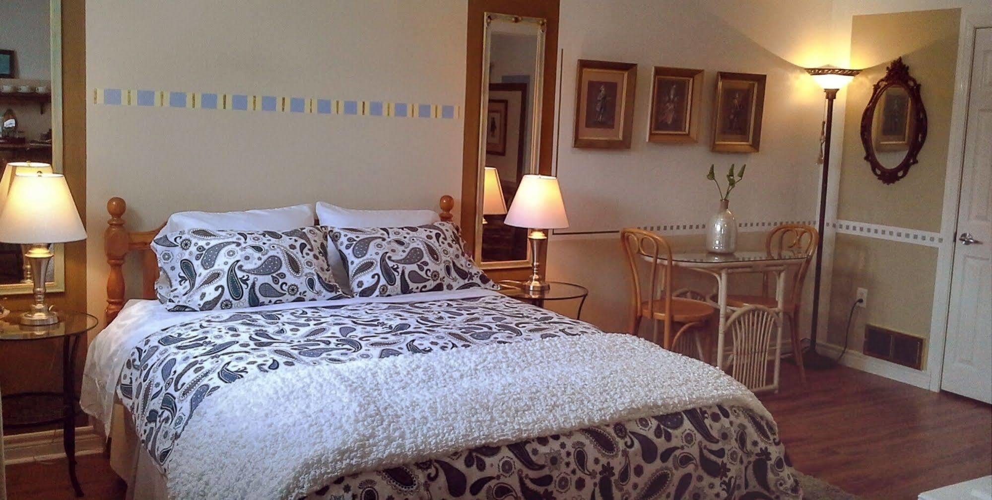 Opus 74 Bed & Breakfast Stratford Exterior foto